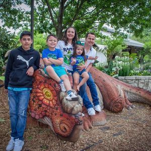 Meet your Posher, Magdalena